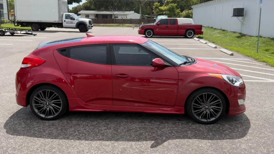 2013 Hyundai Veloster - Image 5 of 13