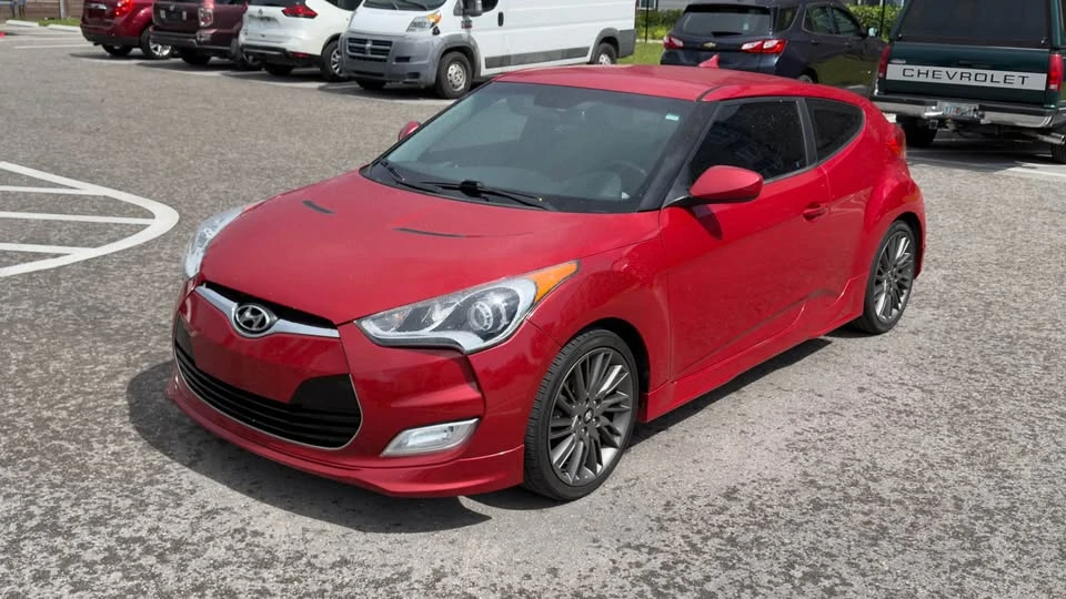 2013 Hyundai Veloster - Image 4 of 13