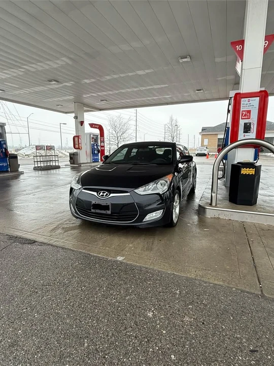 2013 Hyundai Veloster - Image 2 of 6