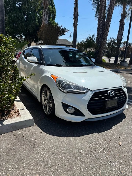 2013 Hyundai Veloster - Image 4 of 18