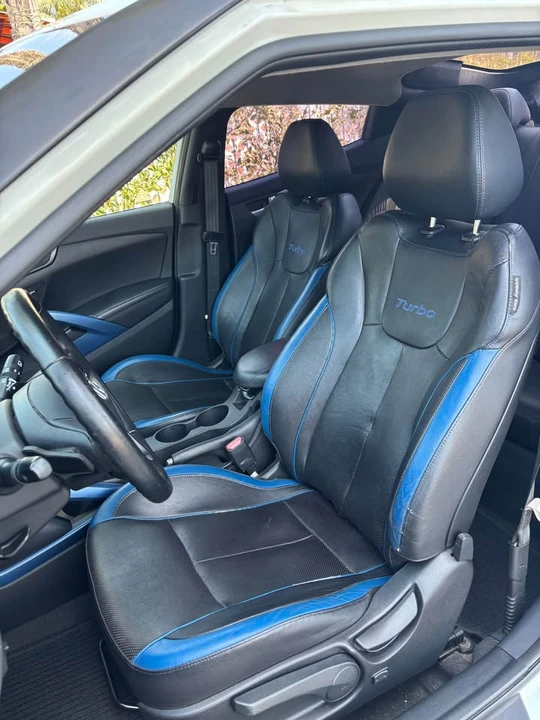 2013 Hyundai Veloster - Image 8 of 18