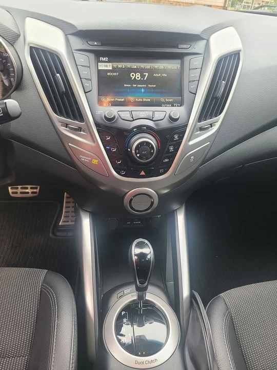 2013 Hyundai Veloster - Image 10 of 16