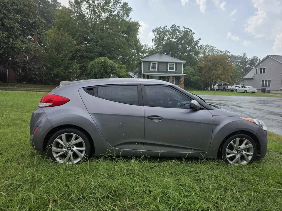 2013 Hyundai Veloster - Image 6 of 11