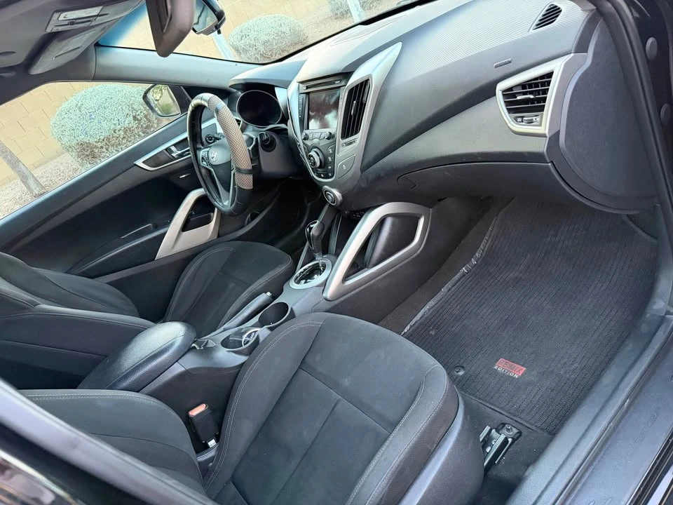 2013 Hyundai Veloster - Image 8 of 10