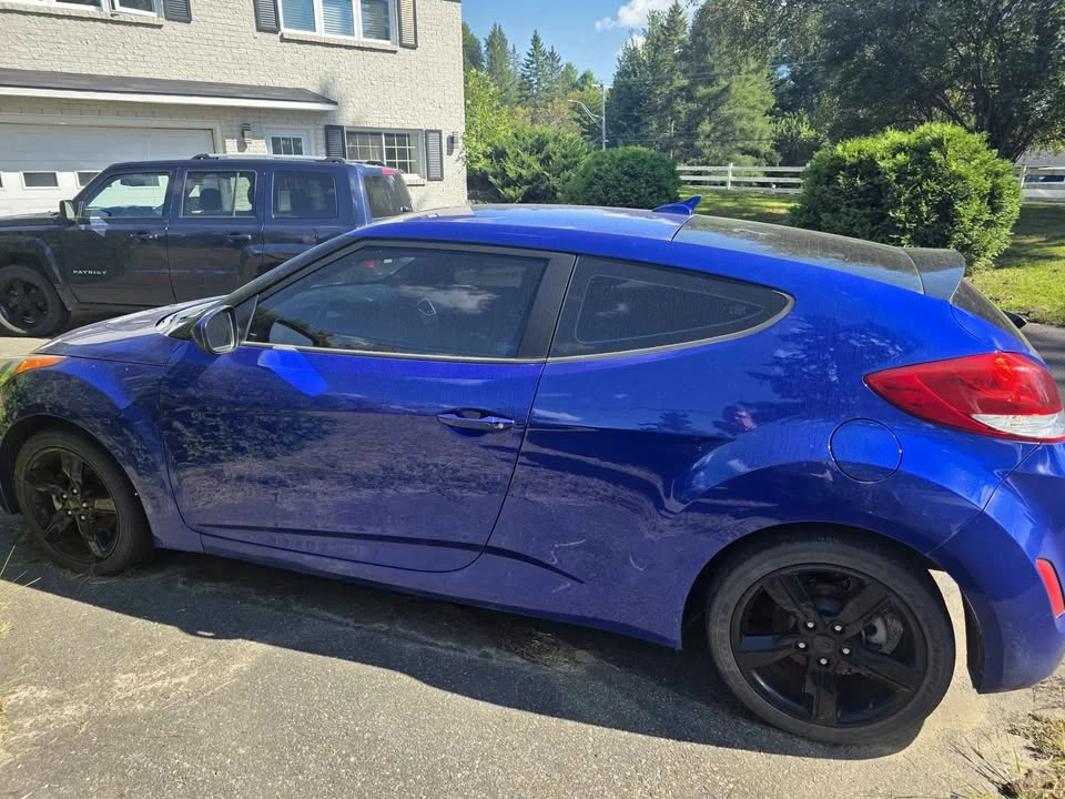 2013 Hyundai Veloster - Image 2 of 6