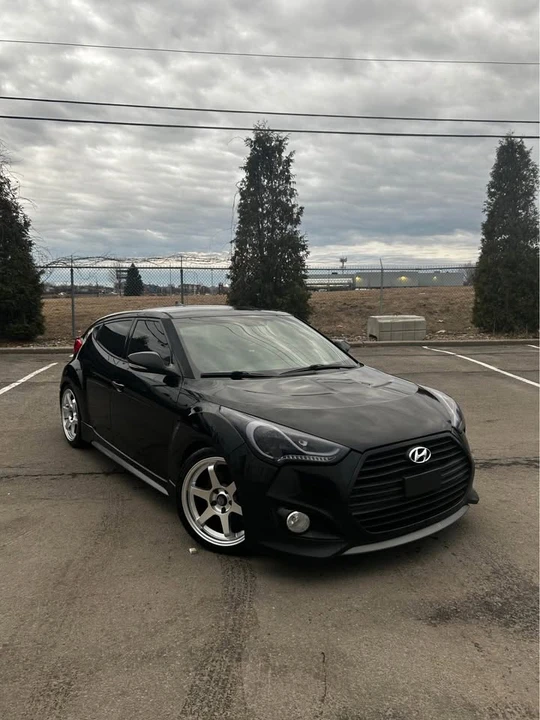2013 Hyundai Veloster - Image 10 of 13