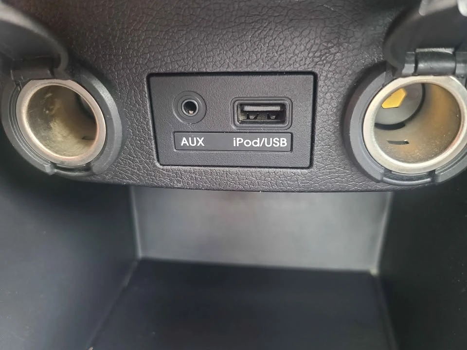 2013 Hyundai Veloster - Image 13 of 16