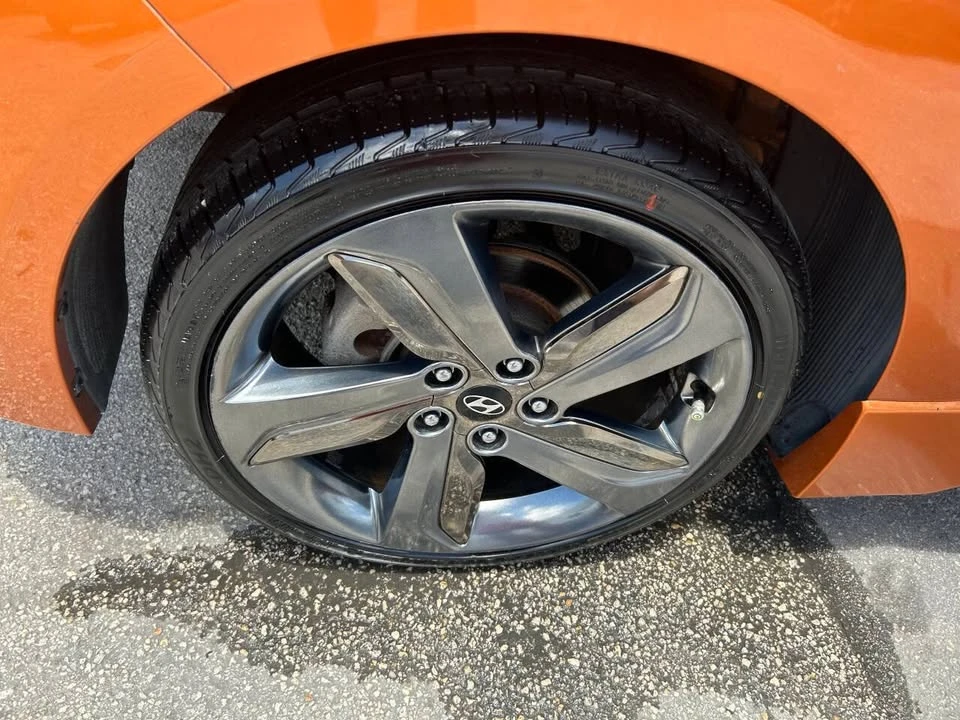 2013 Hyundai Veloster - Image 13 of 16