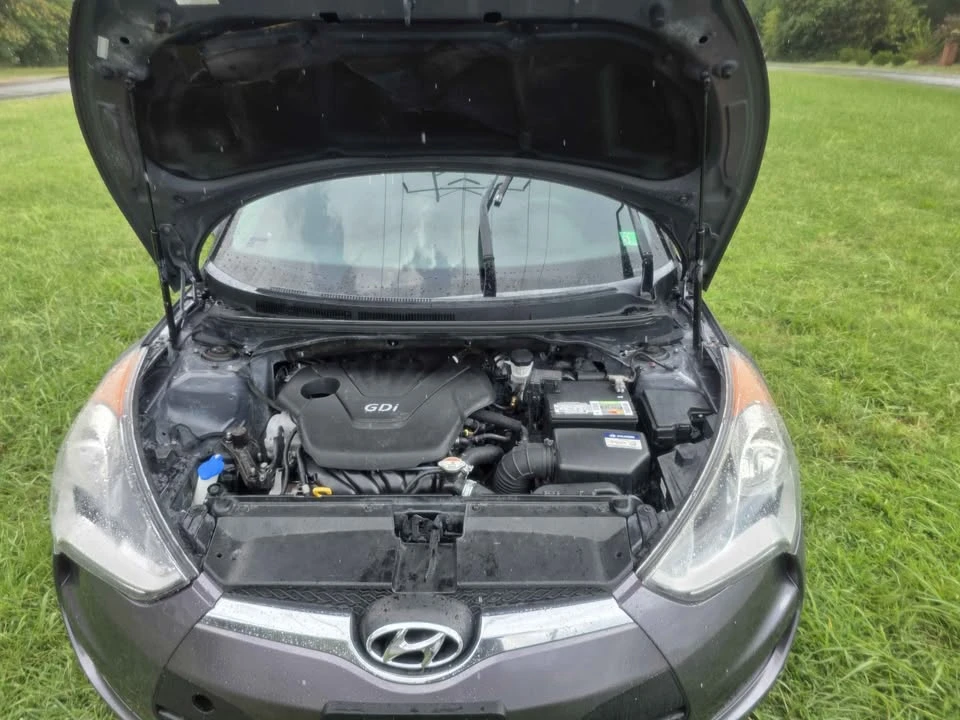 2013 Hyundai Veloster - Image 8 of 11