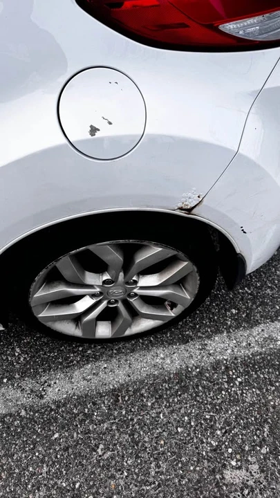 2013 Hyundai Veloster - Image 9 of 11