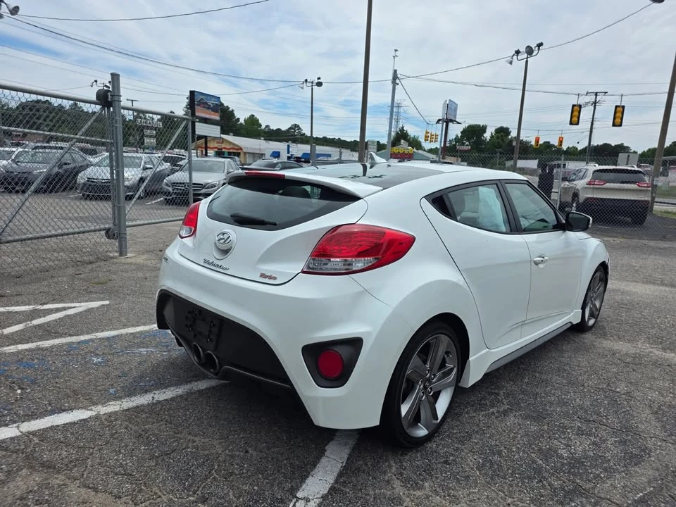 2013 Hyundai Veloster - Image 5 of 13