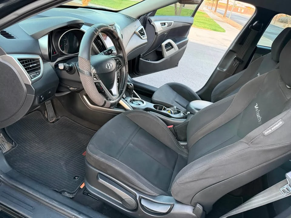 2013 Hyundai Veloster - Image 7 of 10