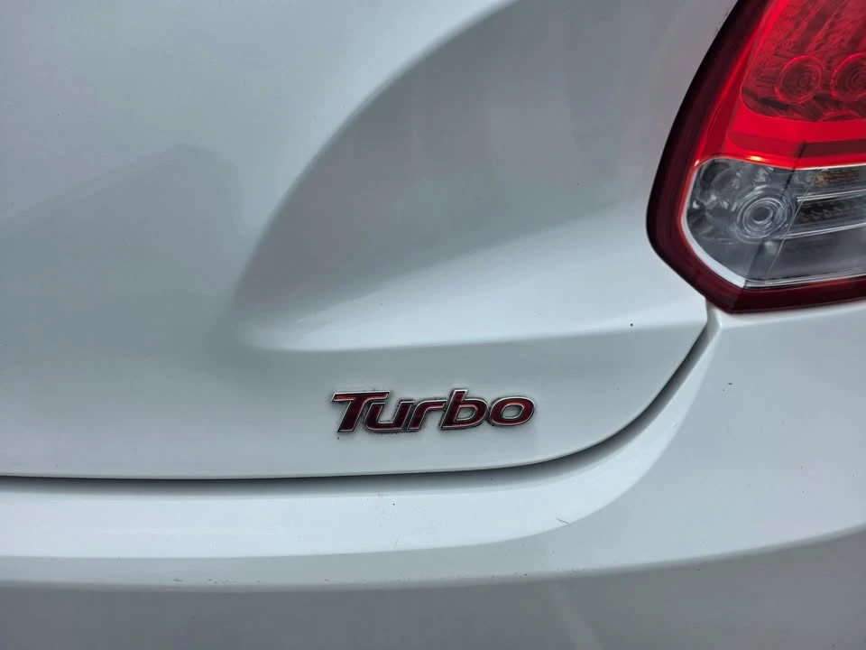 2013 Hyundai Veloster - Image 7 of 13