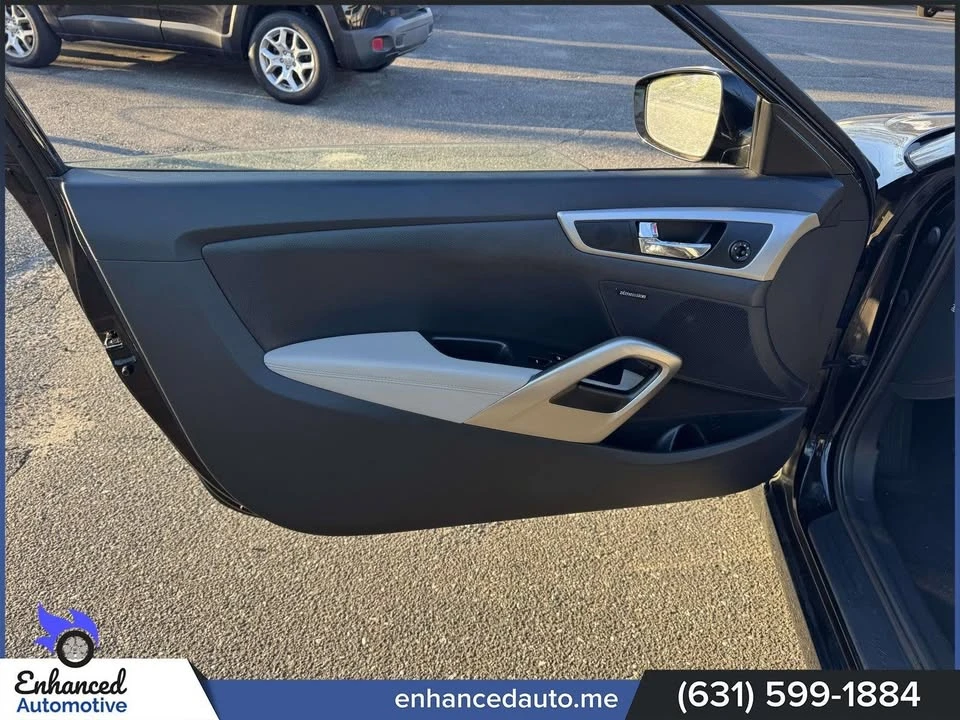 2013 Hyundai Veloster - Image 17 of 20