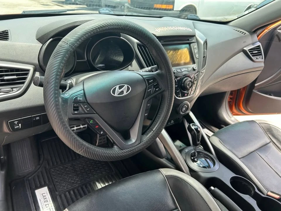 2013 Hyundai Veloster - Image 10 of 16