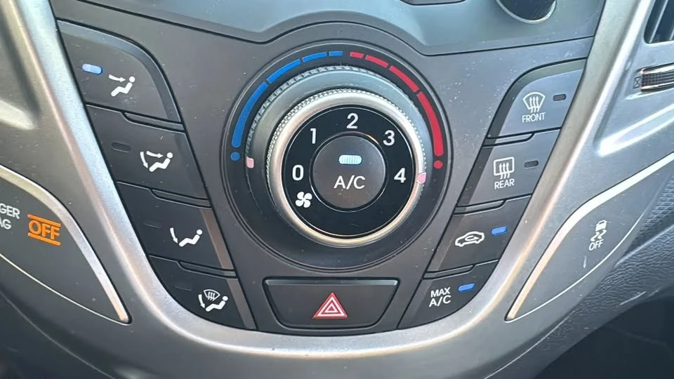 2013 Hyundai Veloster - Image 19 of 19