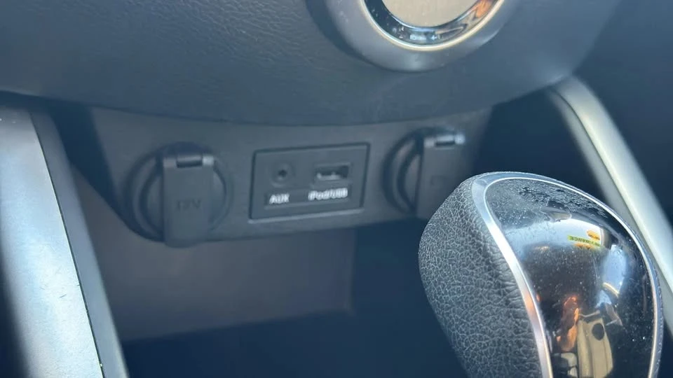2013 Hyundai Veloster - Image 18 of 19