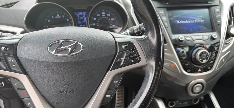 2013 Hyundai Veloster - Image 6 of 6
