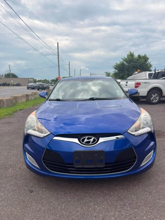 2013 Hyundai Veloster - Image 2 of 16