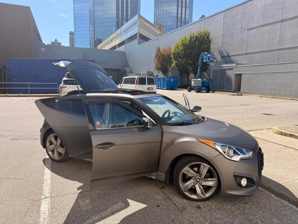 2013 Hyundai Veloster - Image 2 of 9