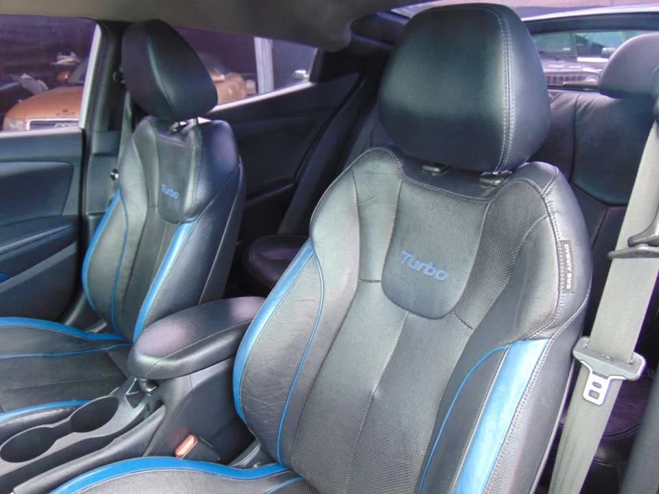 2013 Hyundai Veloster - Image 18 of 19