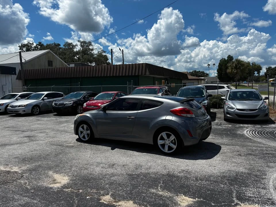 2013 Hyundai Veloster - Image 4 of 7