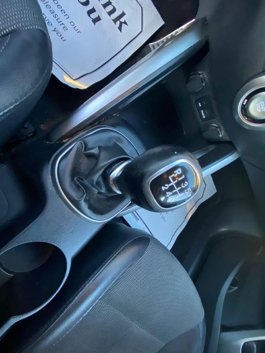 2013 Hyundai Veloster - Image 17 of 20