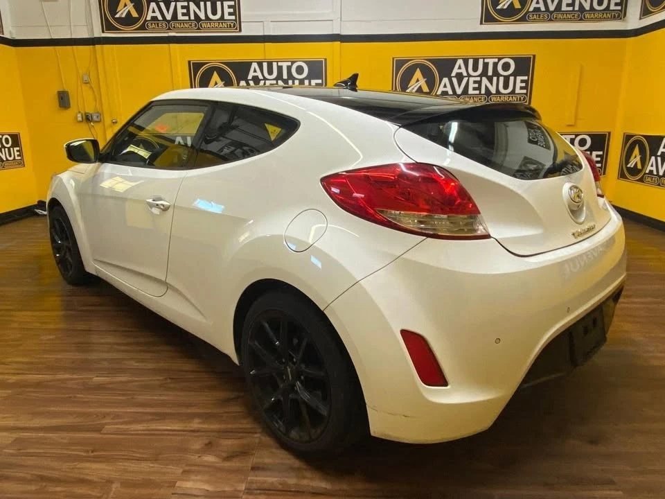 2013 Hyundai Veloster - Image 3 of 20