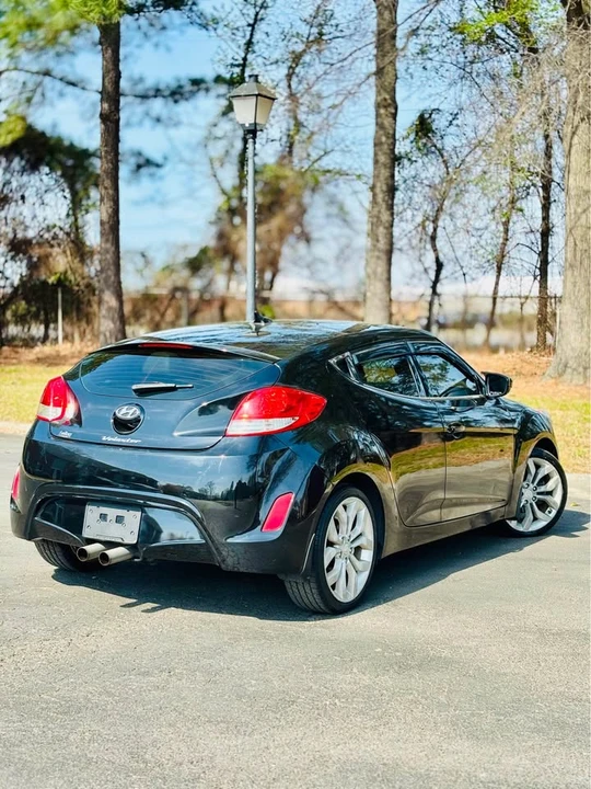 2013 Hyundai Veloster - Image 15 of 16