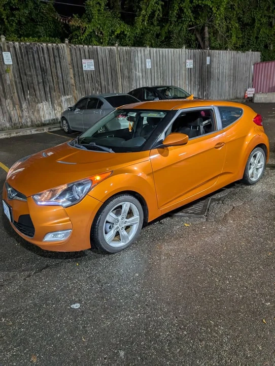 2013 Hyundai Veloster - Image 2 of 16