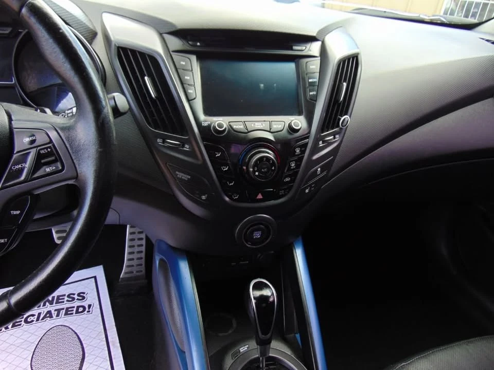 2013 Hyundai Veloster - Image 16 of 19