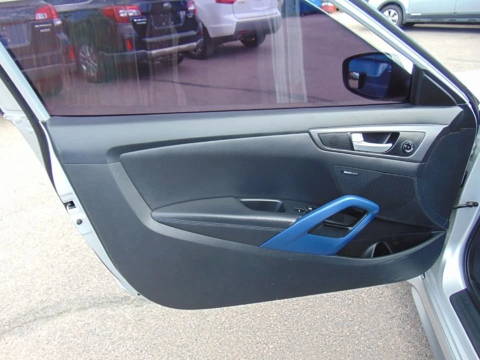2013 Hyundai Veloster - Image 13 of 19