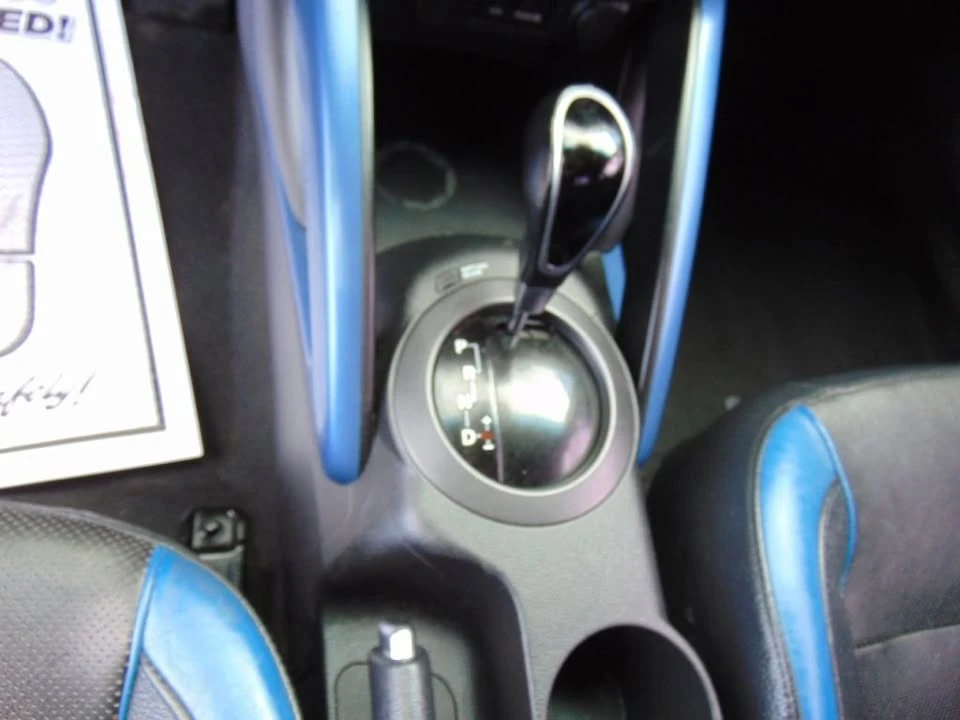 2013 Hyundai Veloster - Image 17 of 19