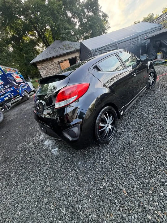 2013 Hyundai Veloster - Image 6 of 12