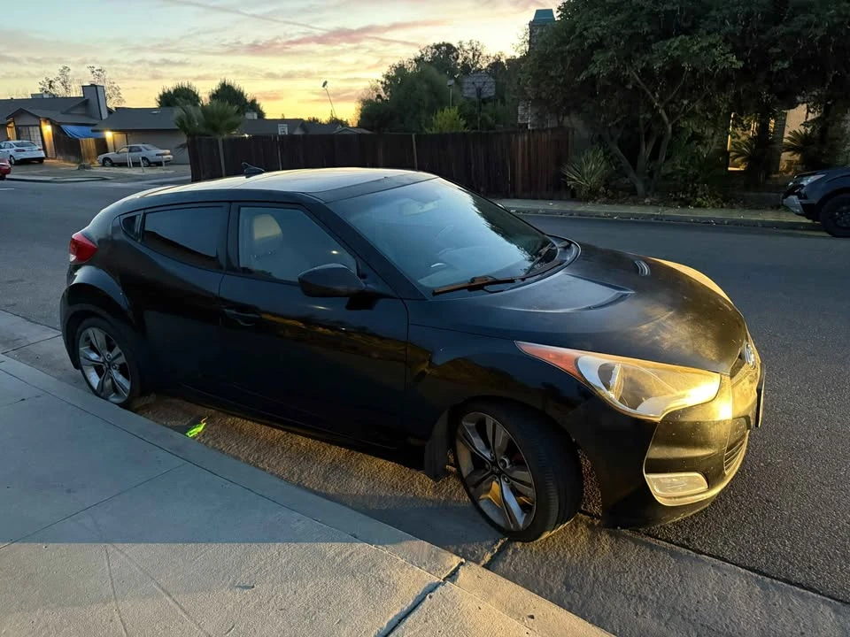 2013 Hyundai Veloster - Image 3 of 14