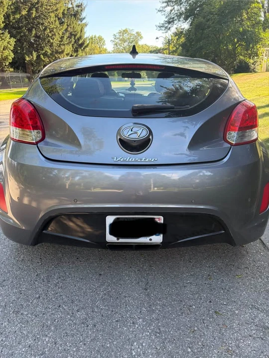 2013 Hyundai Veloster - Image 2 of 6
