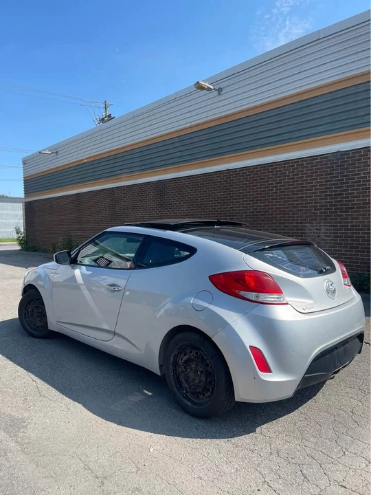 2013 Hyundai Veloster - Image 4 of 8