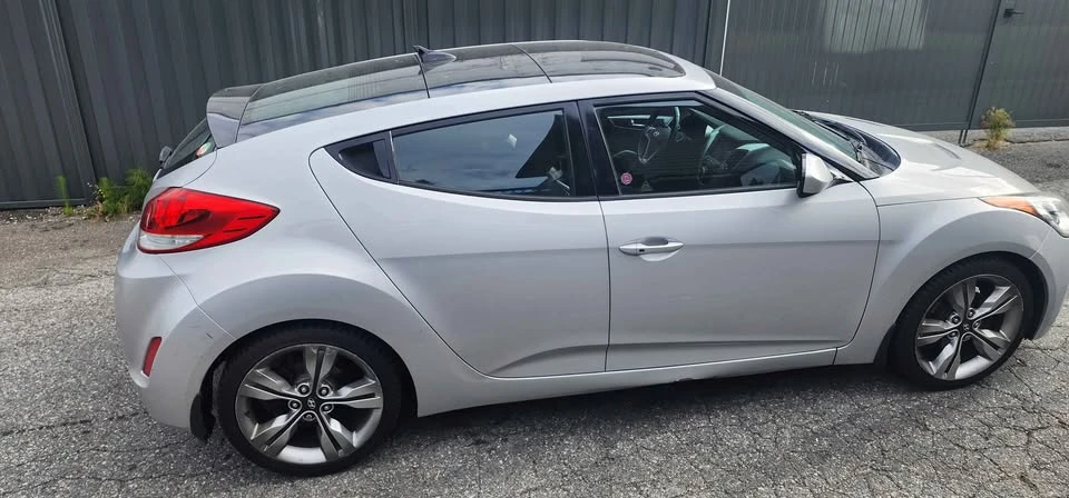 2013 Hyundai Veloster - Image 3 of 8