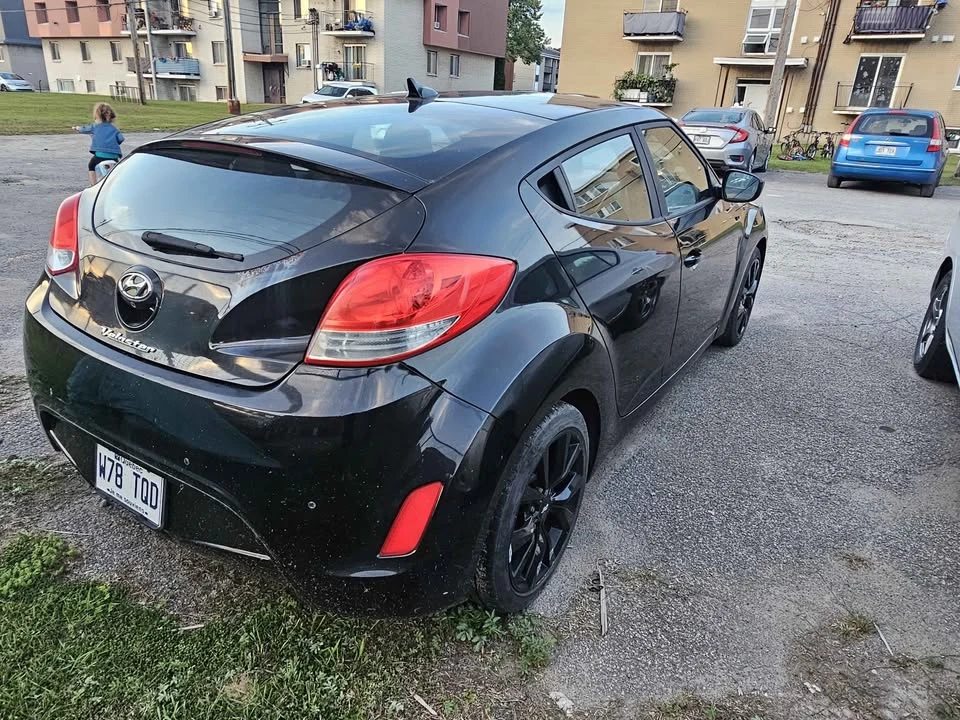 2013 Hyundai Veloster - Image 4 of 11