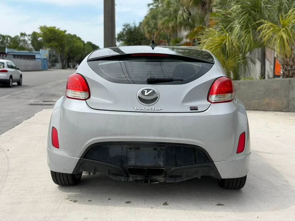 2013 Hyundai Veloster - Image 6 of 10
