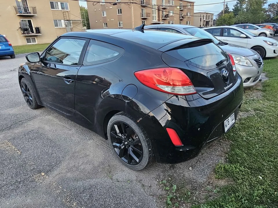 2013 Hyundai Veloster - Image 5 of 11