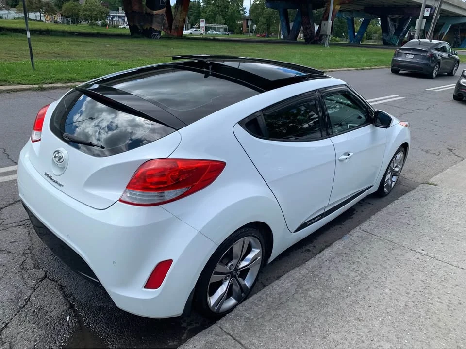 2013 Hyundai Veloster - Image 6 of 12