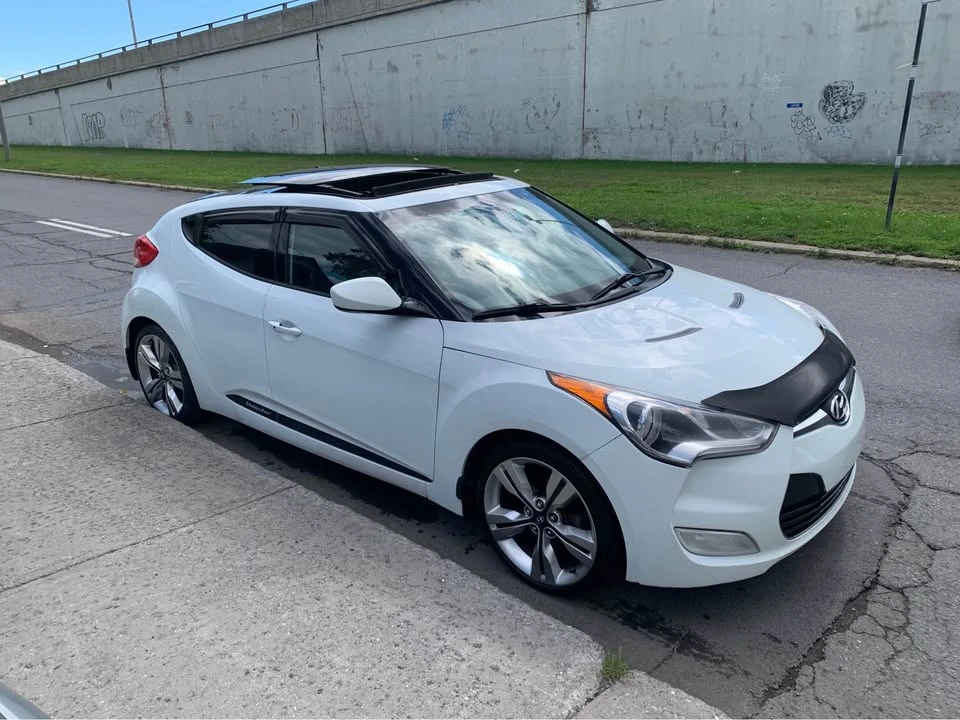 2013 Hyundai Veloster - Image 8 of 12