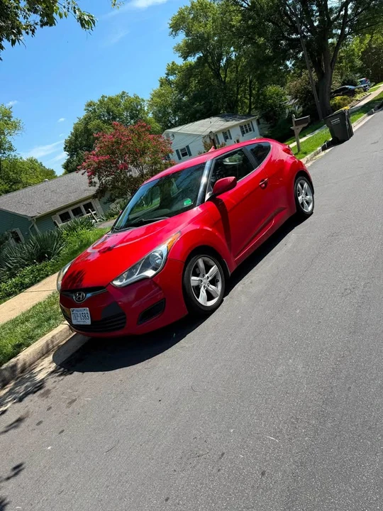 2013 Hyundai Veloster - Image 3 of 3