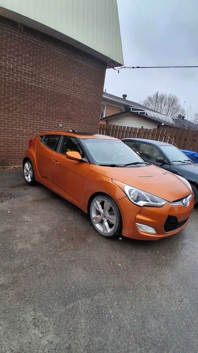 2013 Hyundai Veloster - Image 4 of 4