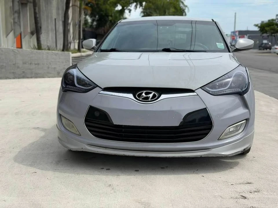 2013 Hyundai Veloster - Image 3 of 10
