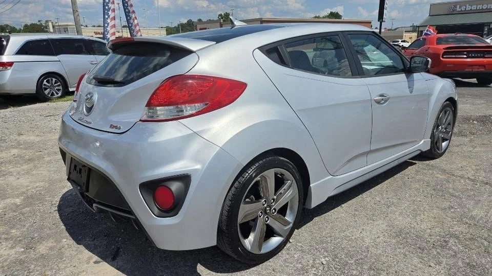 2013 Hyundai Veloster - Image 4 of 11