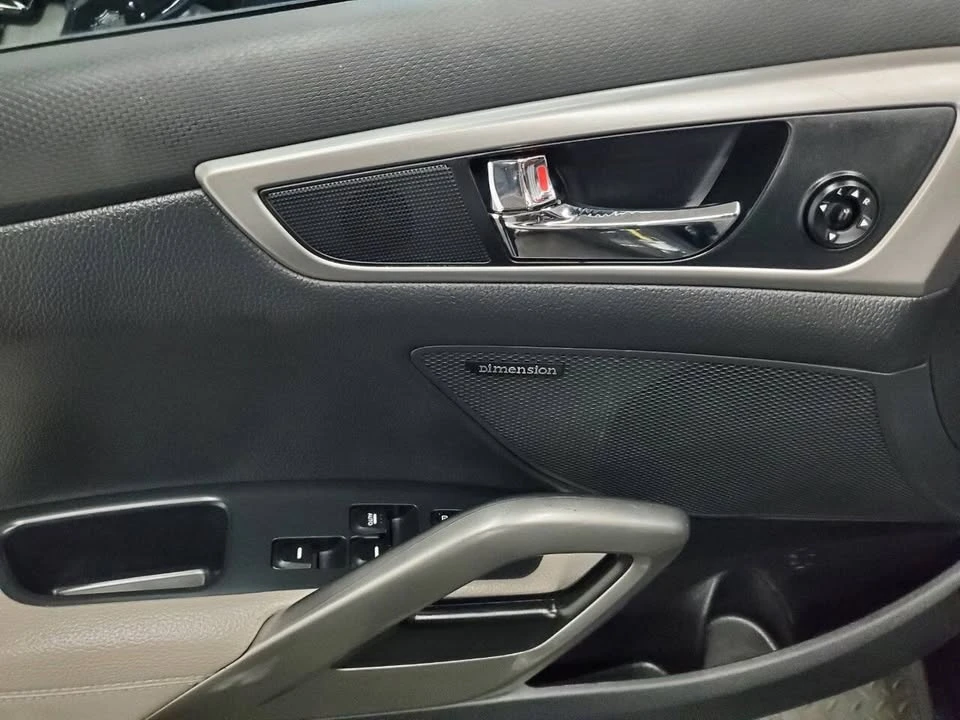 2013 Hyundai Veloster - Image 10 of 20