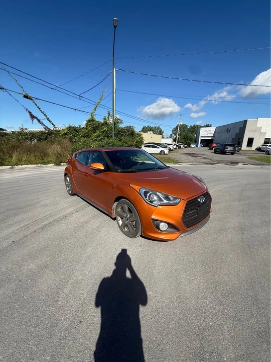 2013 Hyundai Veloster - Image 2 of 8
