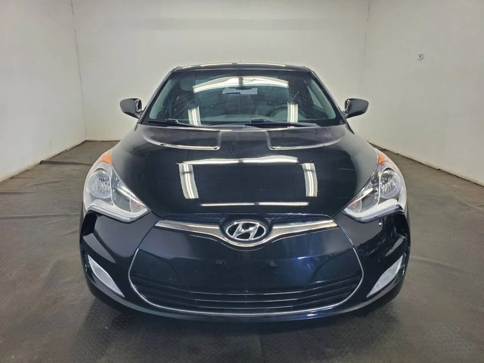 2013 Hyundai Veloster - Image 2 of 20